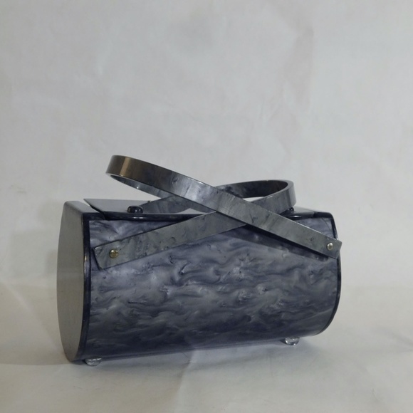 1950s NYC Llewellyn Inc Lucite Pearlized Dove Gray Barrol Purse - Picture 2 of 9